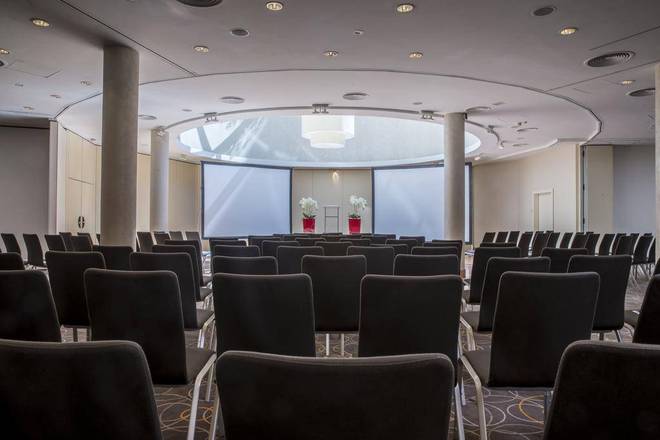 Radisson Blu Sobieski, Warsaw